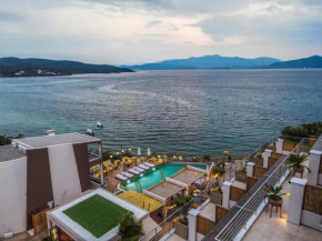 Del Mare Suites